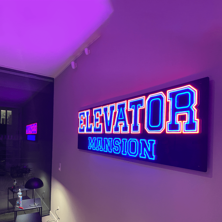 Neonshop24 bei den Elevator Boys